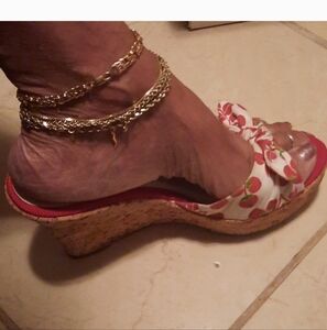 SASSY SPRING PEEP TOE High heel WEDGES CHINESE LAUNDRY Size 7.5